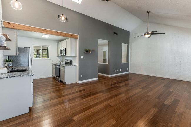 356 Peach Island Rd, Townhouse with 2 bedrooms, 2 bathrooms and null parking in Trinity TX | Image 6