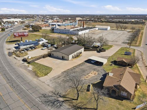 2769 S Treadaway Blvd, Abilene, TX, 79602-5915 | Card Image