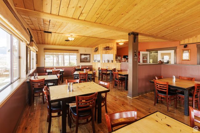Dining area in steakhouse | Image 14