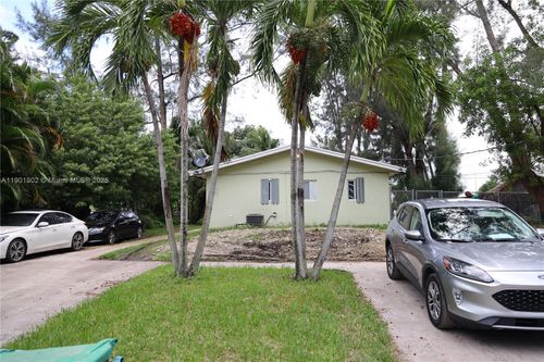 11735 Nw 22nd Ct, Miami, FL, 33167-3060 | Card Image