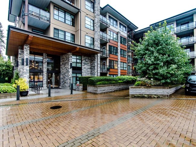 206 - 1152 Windsor Mews, Condo with 2 bedrooms, 2 bathrooms and 1 parking in Coquitlam BC | Image 1