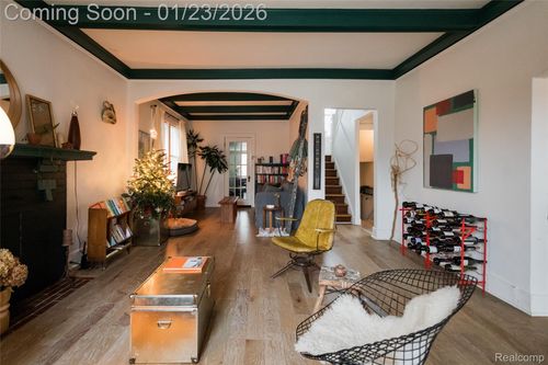 101 Connecticut St, Highland Park, MI, 48203-3554 | Card Image