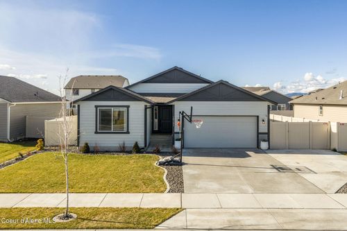 10121 N Belgrave Loop, Hayden, ID, 83835-2098 | Card Image