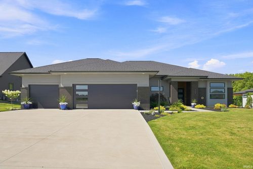 2104 Golfview Dr, Auburn, IN, 46706-0634 | Card Image
