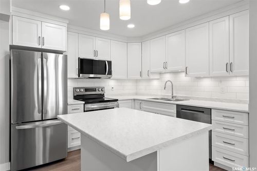 202-318 108th St W, Saskatoon, SK, S7N1P8 | Card Image