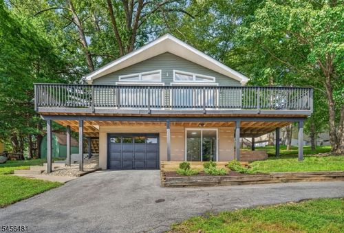 3 Pleasant Rd, High Bridge, NJ, 08829-1617 | Card Image