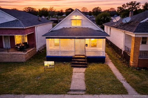 5151 Yemans St, Hamtramck, MI, 48212-3343 | Card Image