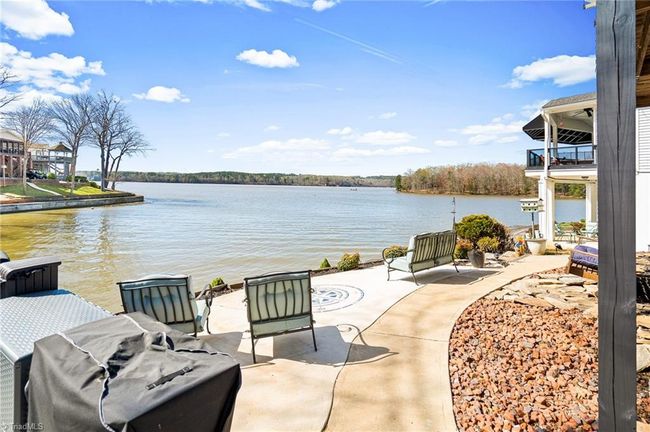 Enjoy the view while literally relaxing by the waterfront | Image 39