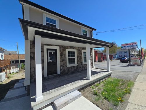 35 Orange Ave, Walden, NY, 12586-1842 | Card Image