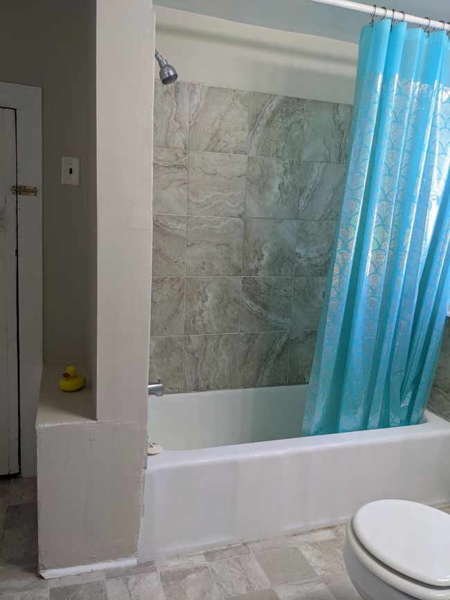 614 W Elk St, House other with 3 bedrooms, 2 bathrooms and 2 parking in FREEPORT IL | Image 14