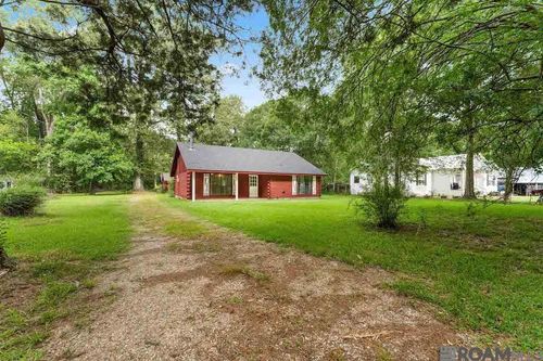 21715 Noble Reames Rd, Zachary, LA, 70791-7506 | Card Image