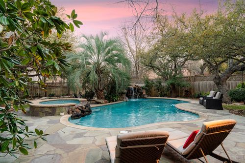 10019 Estancia Ln, Austin, TX, 78739-1770 | Card Image