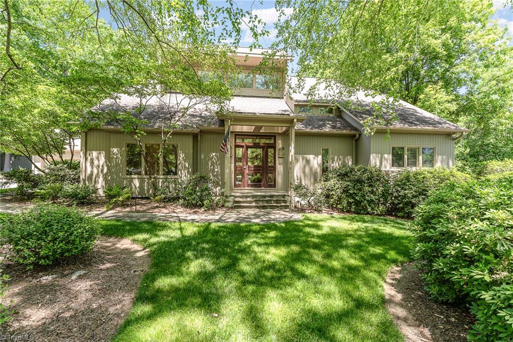 Hazel Ln, Greensboro, NC 27408