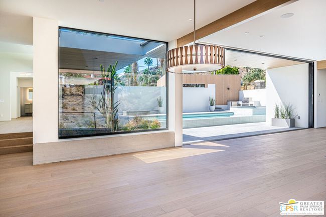 310 W Crestview Dr, House other with 3 bedrooms, 4 bathrooms and 2 parking in Palm Springs CA | Image 5
