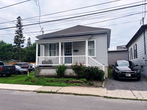 112 Main St, Kingston, ON, K7K3Y8 | Card Image