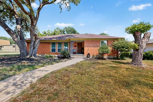 1900 Hilltop Dr, Garland, TX, 75042-8309 | Card Image
