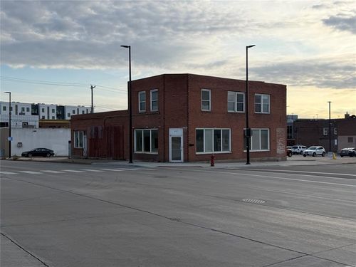 423 Wisconsin Street, Eau Claire, WI, 54701 | Card Image