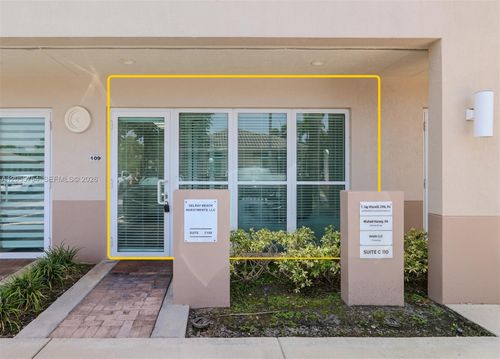 109c-5220 S University Dr, Davie, FL, 33328-5318 | Card Image