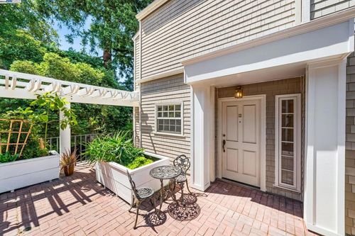 apt-12-1555 Cherry St, San Carlos, CA, 94070-3093 | Card Image