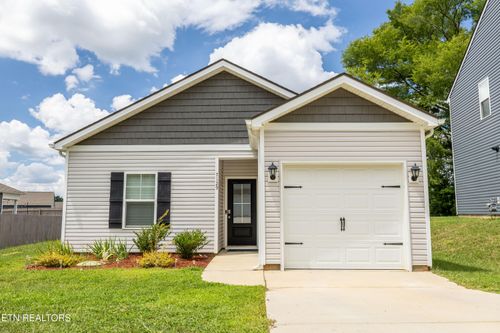 7129 Dusty Rose Ln, Knoxville, TN, 37921-2324 | Card Image