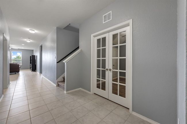 713 Hummingbird Ln, House other with 5 bedrooms, 3 bathrooms and 4 parking in Leander TX | Image 9