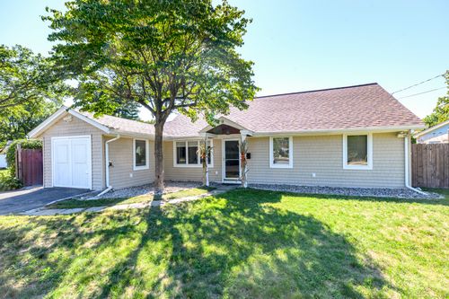 38 Saddle Rd, Norwalk, CT, 06851-3130 | Card Image