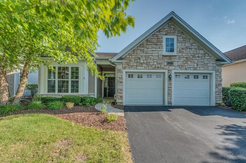 3866 Kingsmill Dr, Elgin, IL, 60124-3103 | Card Image