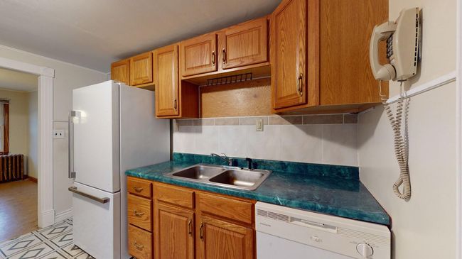 Kitchen | Image 9