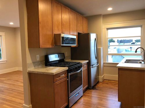 3-2473 Market Pl, San Diego, CA, 92101 | Card Image