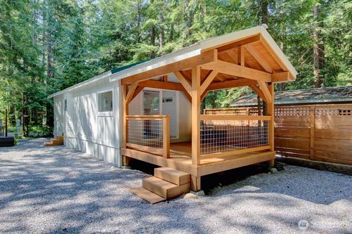 92 Riverside Dr, Deming, WA, 98244 | Card Image