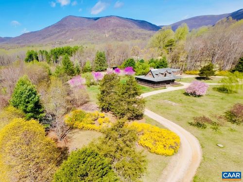 72 Katies Way, Nellysford, VA, 22958-2372 | Card Image