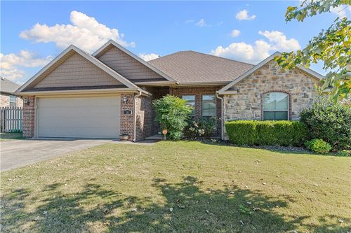 201 Cherokee St, Lowell, AR, 72745-8040 | Card Image