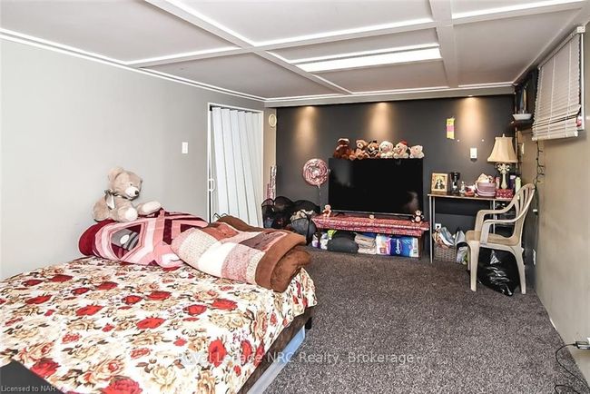 6405 Ker St, House other with 4 bedrooms, 2 bathrooms and 3 parking in Niagara Falls ON | Image 13