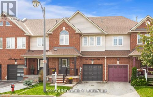 328 Andrews Trail E, Milton (CL Clarke), ON, L9T6S5 | Card Image