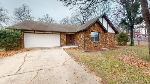 318 Redbud Court, Sand Springs, OK, 74063 | Card Image