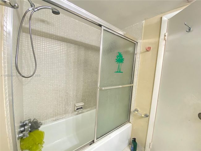 APT-212 - 3801 Environ Blvd, Condo with 3 bedrooms, 2 bathrooms and null parking in Lauderhill FL | Image 22