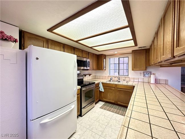 UNIT-351 - 4151 Sanderling Cir, Condo with 2 bedrooms, 2 bathrooms and null parking in Las Vegas NV | Image 10