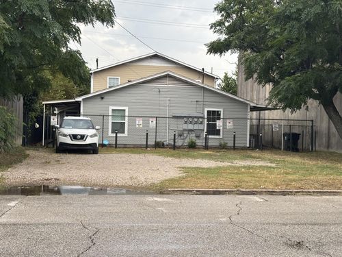 8416 La Porte Rd, Houston, TX, 77012-3738 | Card Image
