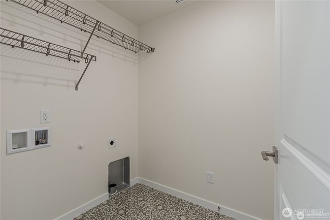 Laundry Room | Image 21