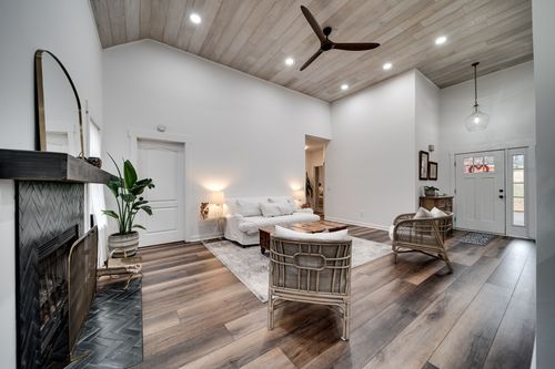118 River Chase, Hendersonville, TN, 37075-5826 | Card Image