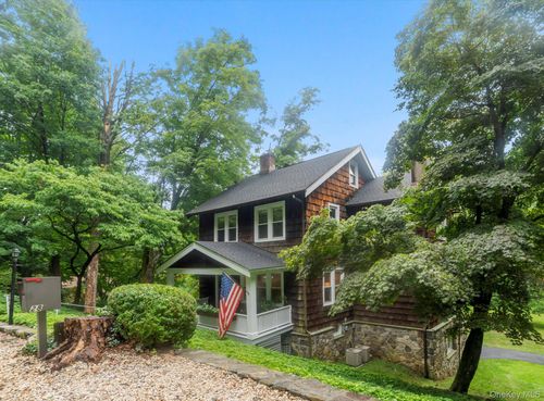 28 Inningwood Rd, Ossining, NY, 10562-2204 | Card Image