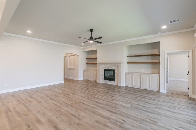 213 Navajo Trl, House other with 3 bedrooms, 3 bathrooms and null parking in Alvarado TX | Image 23