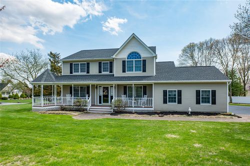 187 Fairway Dr, Wading River, NY, 11792-3611 | Card Image