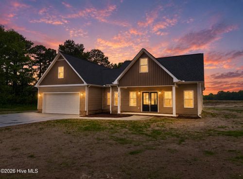 3128 Kelly Rd, Kinston, NC, 28504-8552 | Card Image