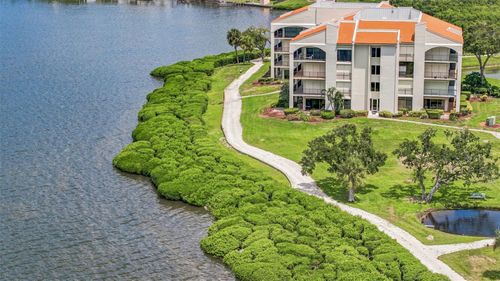 53-1805 Mariner Dr, TARPON SPRINGS, FL, 34689-5816 | Card Image
