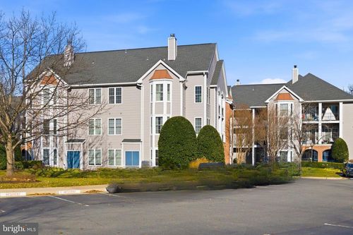 unit-200-20419 Riverbend Sq, STERLING, VA, 20165-4309 | Card Image