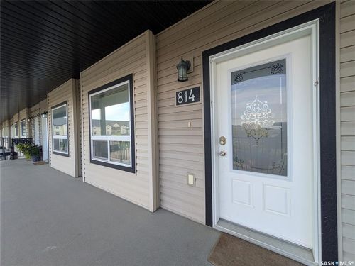 814-3802 Dewdney Avenue E, Regina, SK, S4Z0A6 | Card Image