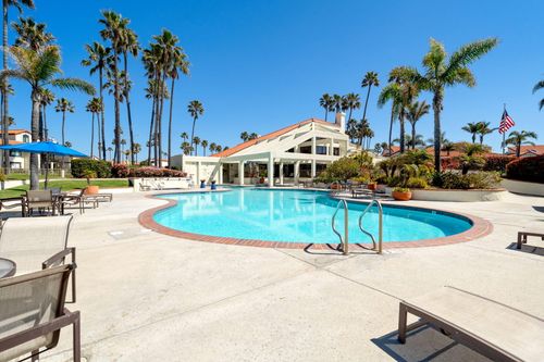 2216 Martinique Ln, OXNARD, CA, 93035-3619 | Card Image