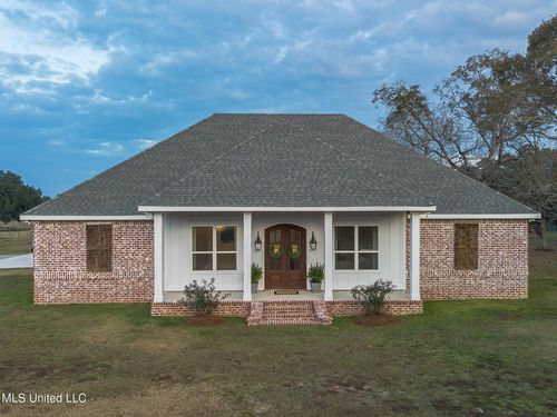 19090 Mack Pete Rd, Saucier, MS, 39574-9756 | Card Image