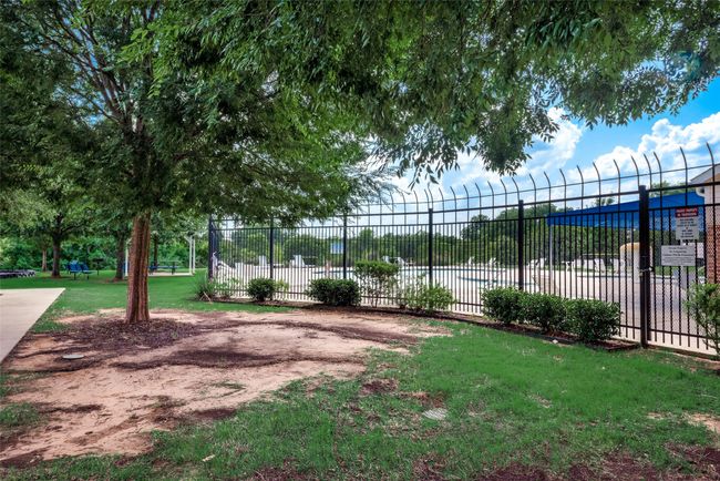 View of yard | Image 33